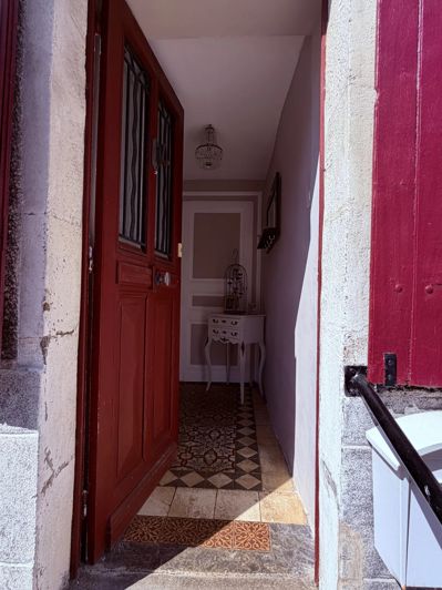 Image No.3-2 Bed Apartment for sale