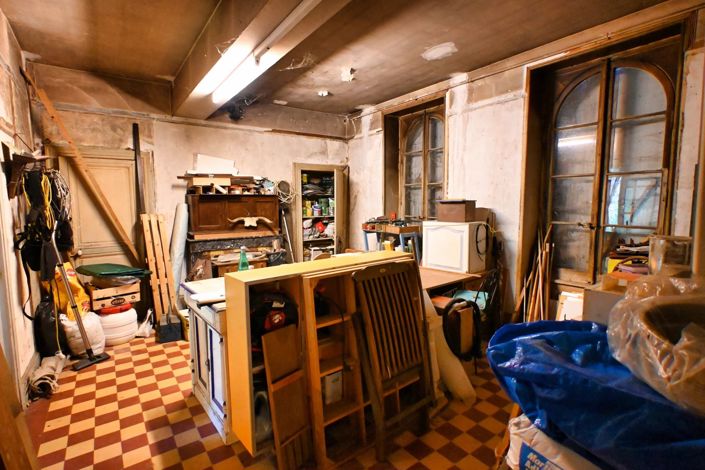 Image No.10-3 Bed House for sale