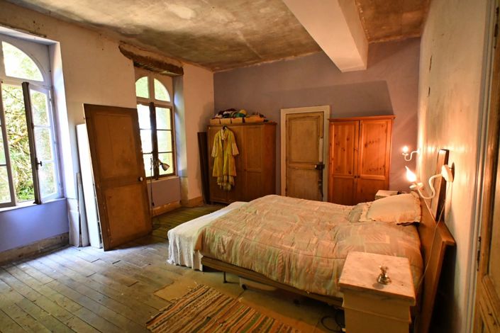 Image No.17-3 Bed House for sale