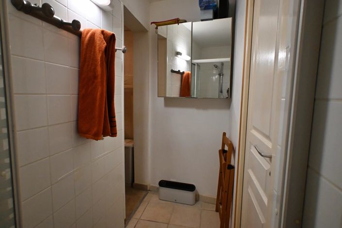 Image No.25-2 Bed House for sale