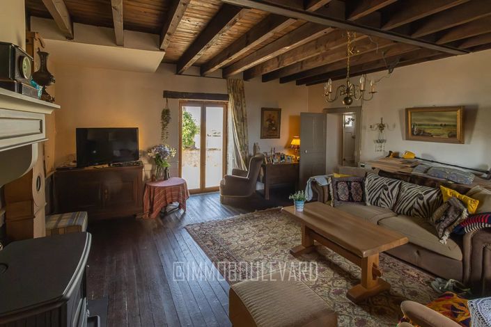 Image No.10-4 Bed House for sale