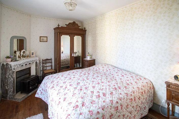 Image No.16-4 Bed House for sale