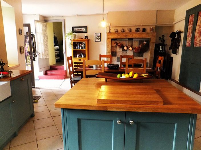 Image No.24-4 Bed House for sale