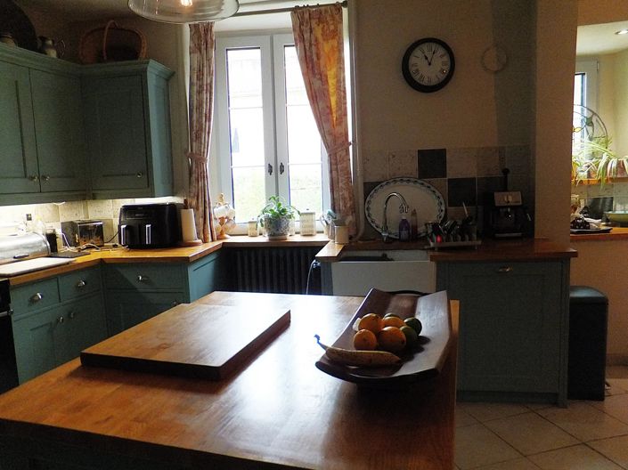 Image No.27-4 Bed House for sale