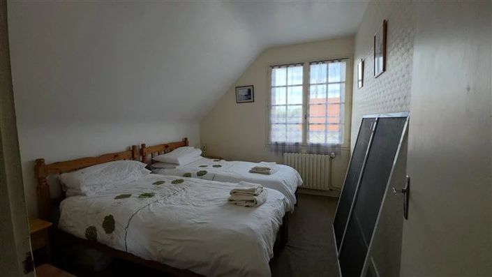Image No.17-5 Bed House for sale