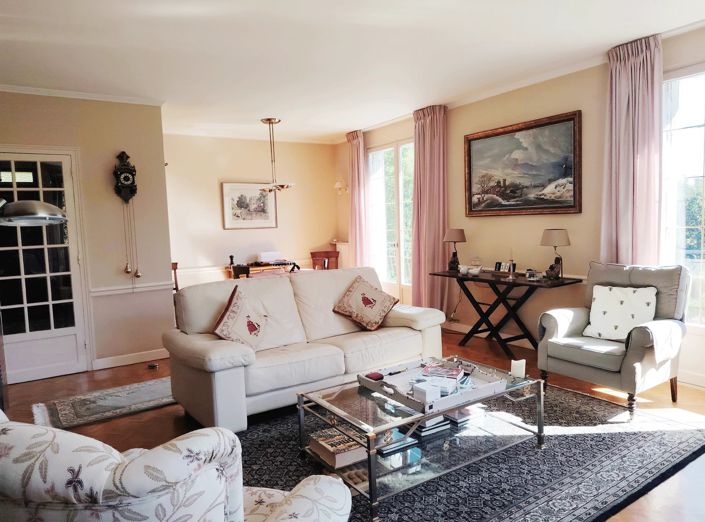 Image No.17-2 Bed House for sale