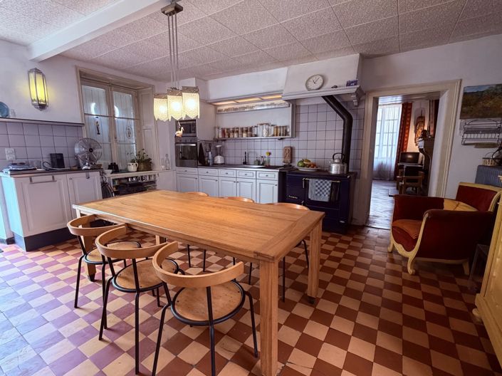 Image No.13-5 Bed Property for sale