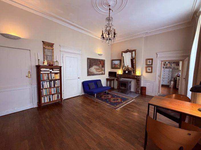 Image No.18-5 Bed Property for sale