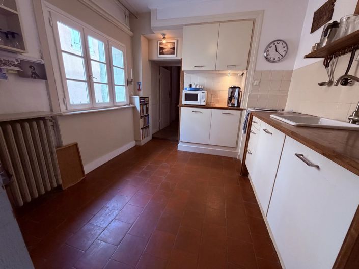 Image No.22-5 Bed Property for sale