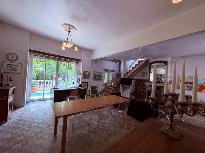 Image No.26-5 Bed Property for sale