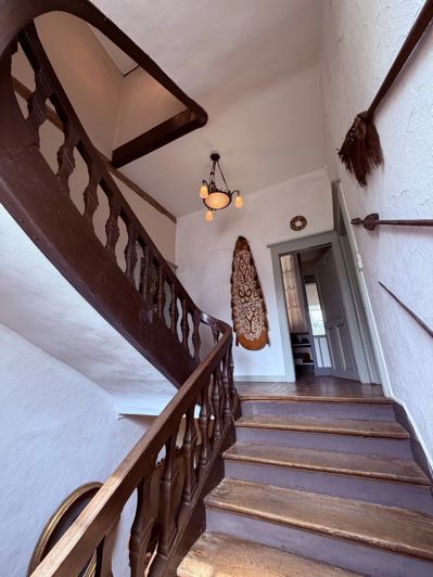 Image No.29-5 Bed Property for sale
