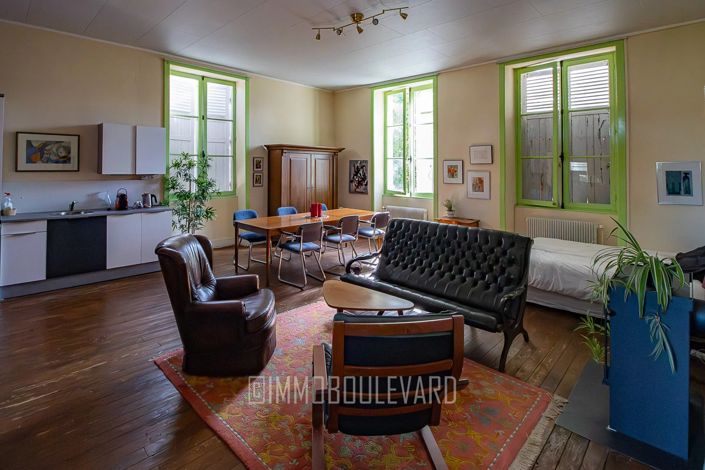 Image No.17-8 Bed House for sale