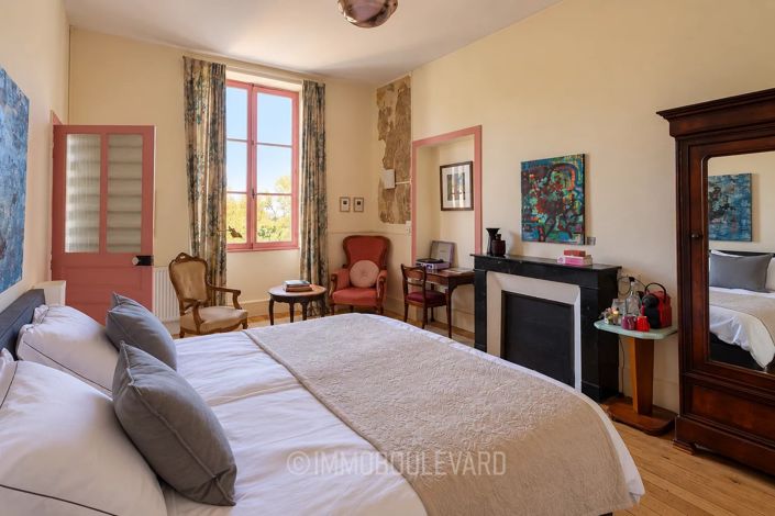 Image No.22-8 Bed House for sale
