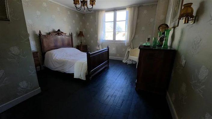 Image No.21-6 Bed House for sale