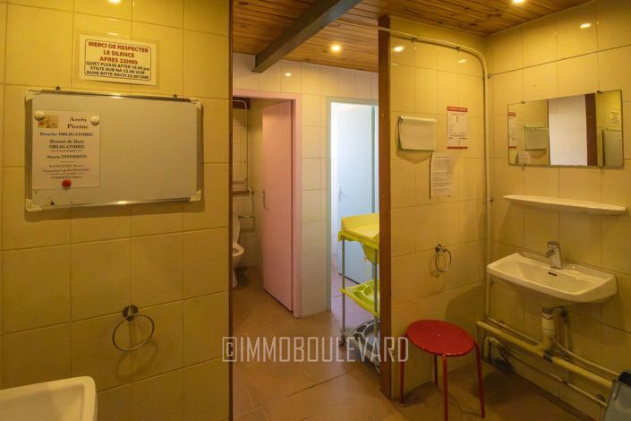 Image No.17-Comercial con 3 dormitorios en venta