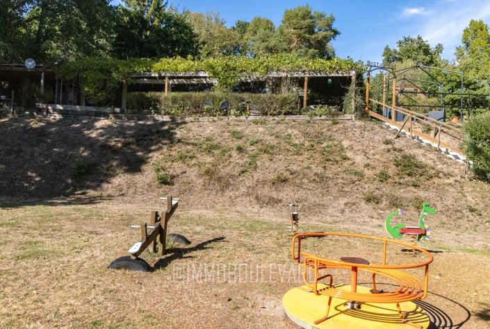 Image No.18-Comercial con 3 dormitorios en venta