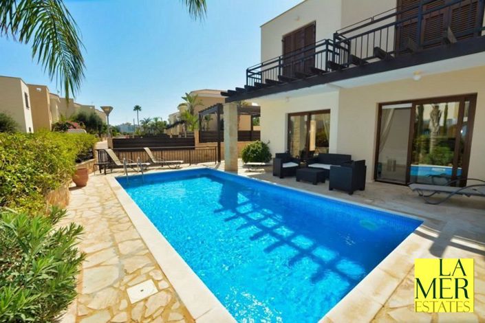 Image No.1-3 Bed Villa for sale