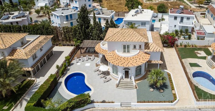 Image No.2-4 Bed Villa for sale