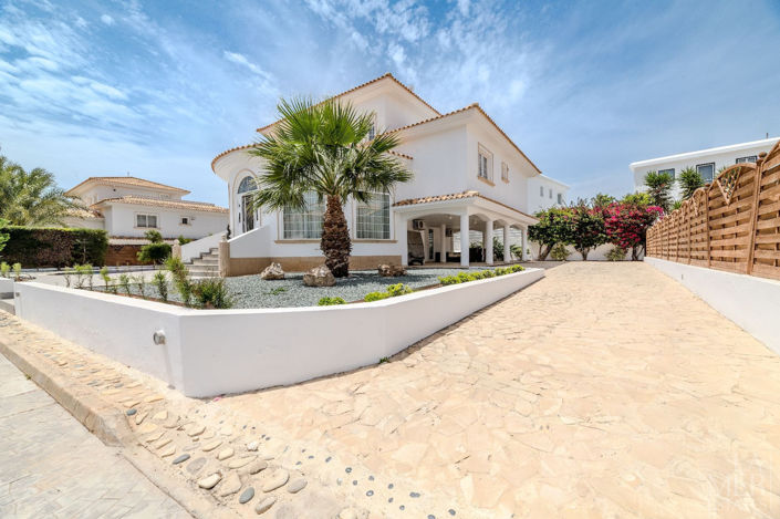 Image No.24-4 Bed Villa for sale