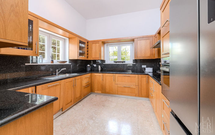 Image No.6-4 Bed Villa for sale