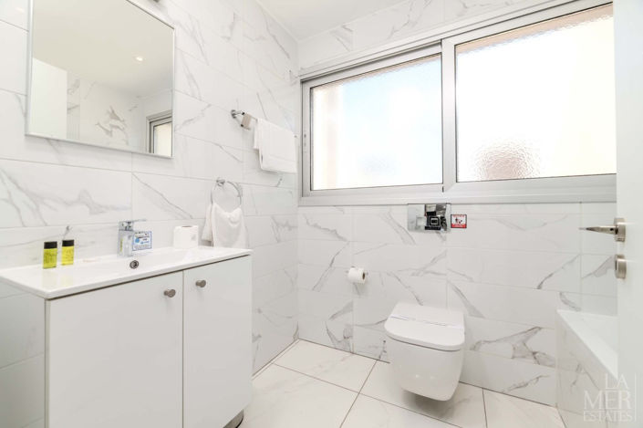 Image No.12-3 Bed Villa for sale