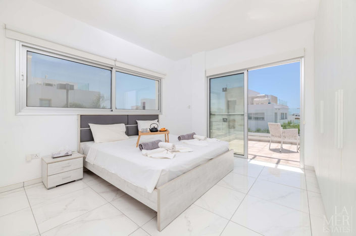 Image No.8-3 Bed Villa for sale