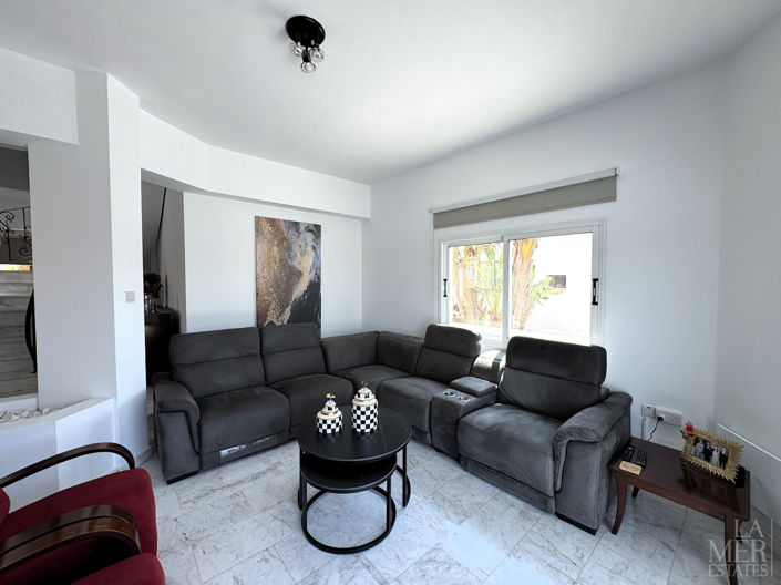 Image No.3-3 Bed Villa for sale