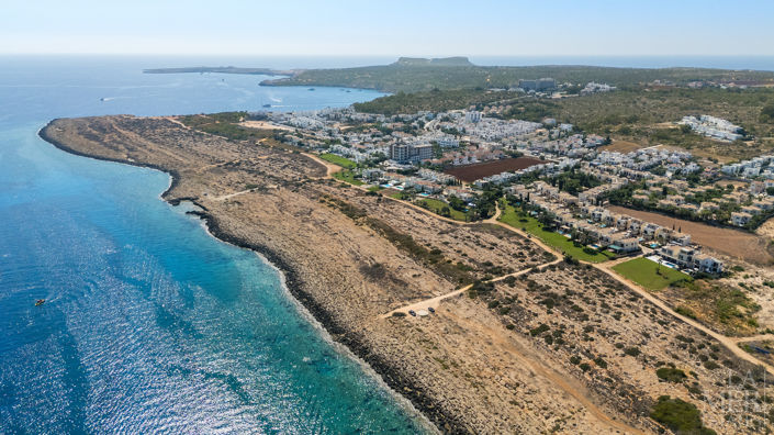 Image No.24-2 Bed Townhouse for sale