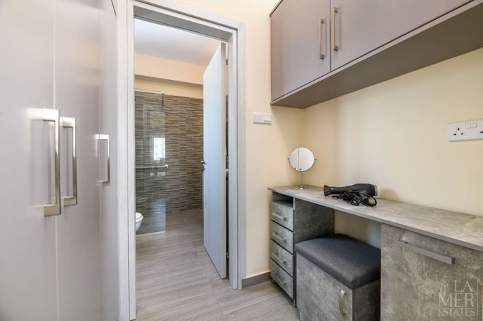 Image No.8-3 Bed Villa for sale