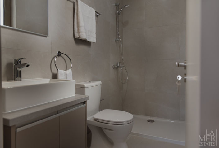 Image No.22-2 Bed Apartment for sale