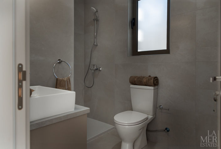 Image No.24-2 Bed Apartment for sale