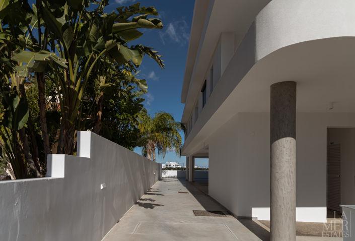 Image No.40-2 Bed Apartment for sale