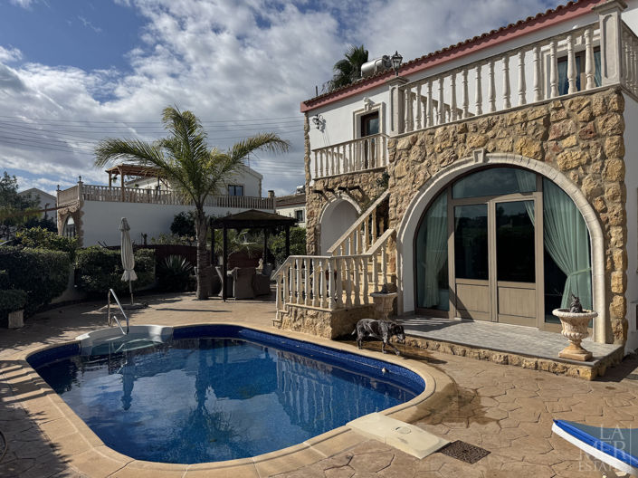 Image No.23-3 Bed Villa for sale