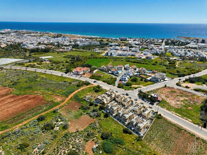 Image No.2-4 Bed Villa for sale