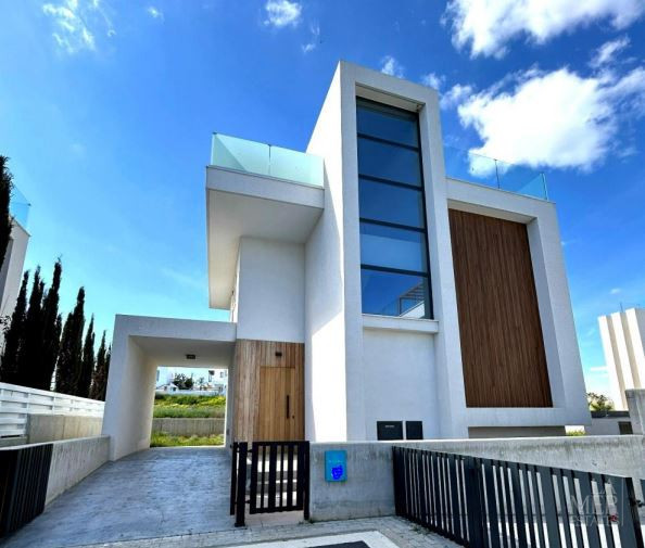 Image No.11-3 Bed Villa for sale