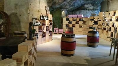 Wine-Cave