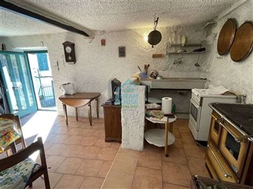 imm848-20221119114133-1024-
