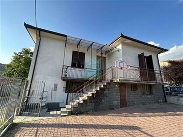 1 - Rocchetta Ligure, Property