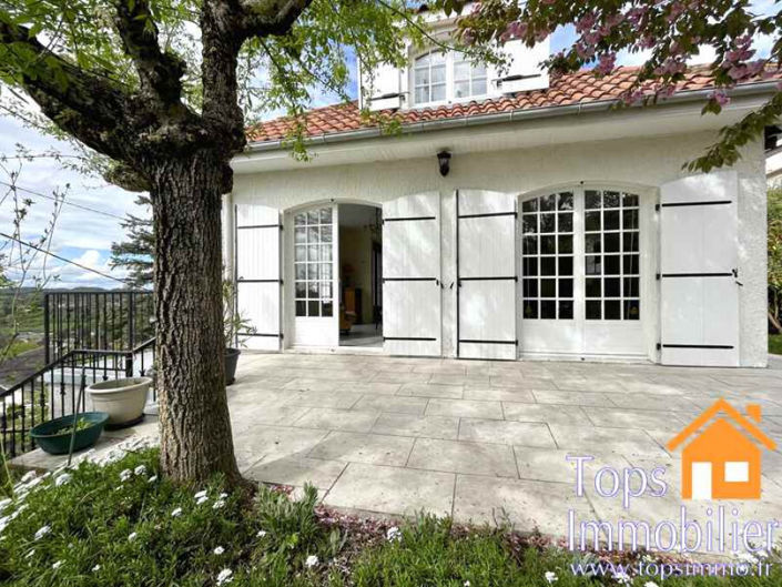 Image No.1-4 Bed House for sale