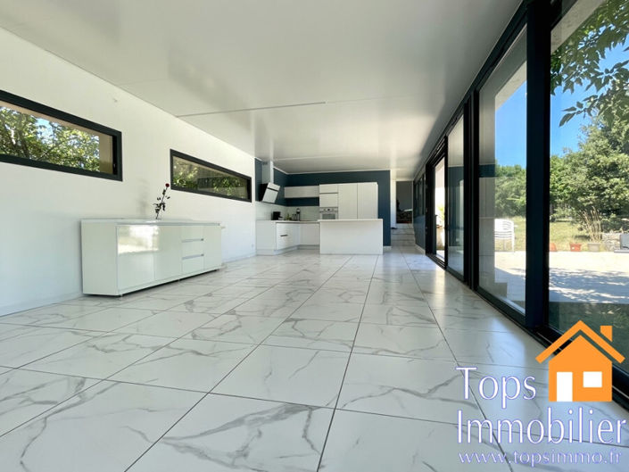 Image No.16-4 Bed House for sale