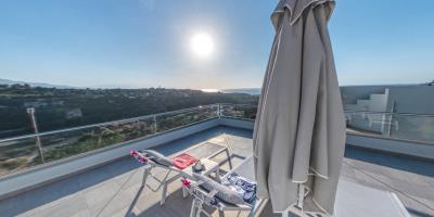 Room-terrace-min
