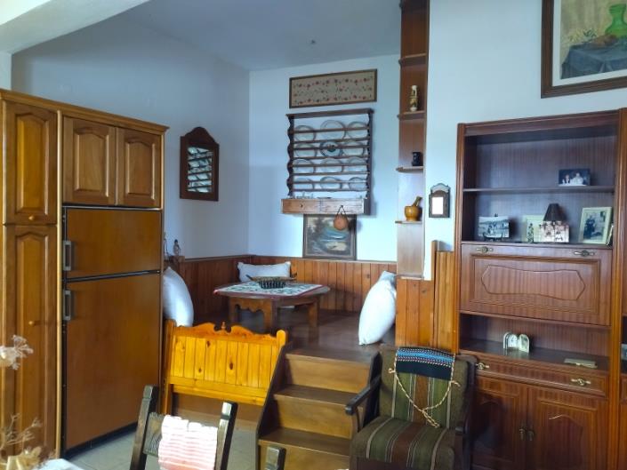 Image No.5-Maison de 2 chambres à vendre à Arkardi