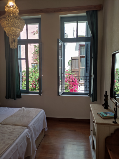 Image No.27-2 Bed Townhouse for sale