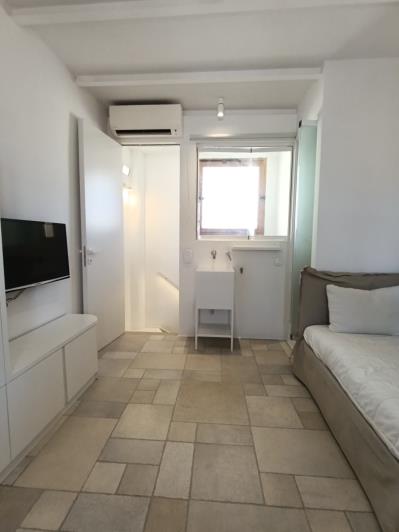 Image No.20-2 Bed Maisonette for sale