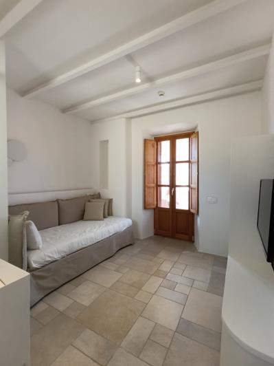 Image No.19-2 Bed Maisonette for sale