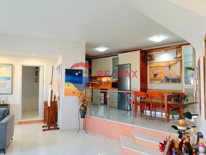 Image No.4-3 Bed Maisonette for sale