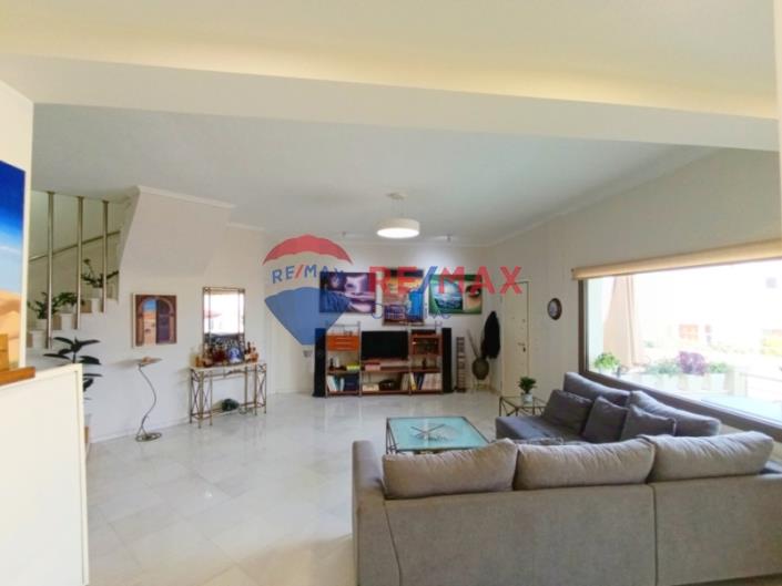 Image No.6-3 Bed Maisonette for sale