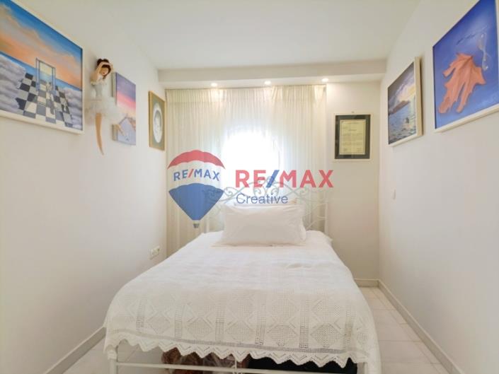 Image No.10-3 Bed Maisonette for sale