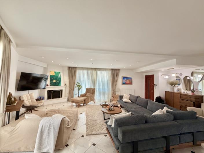 Image No.2-3 Bed Apartment for sale