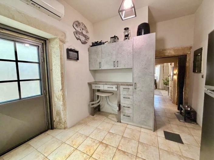 Image No.20-1 Bed House for sale